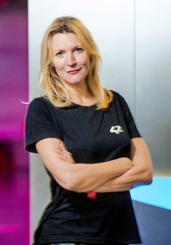 Smiling portrait of Sophie Viger - CEO of 42